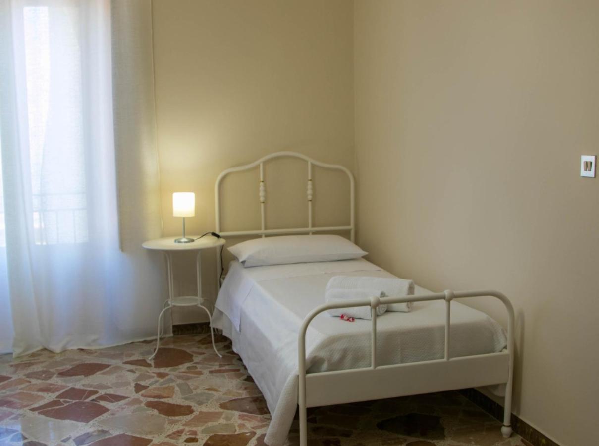 La Casa Della Nonna Villa San Mauro Castelverde Dış mekan fotoğraf